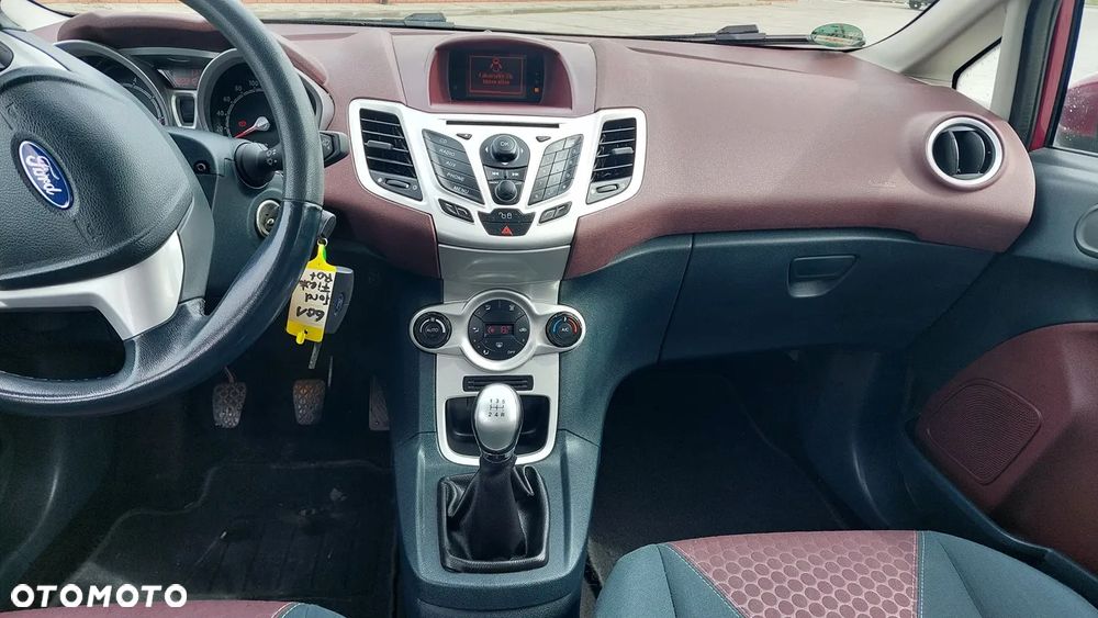 Ford Fiesta - 8