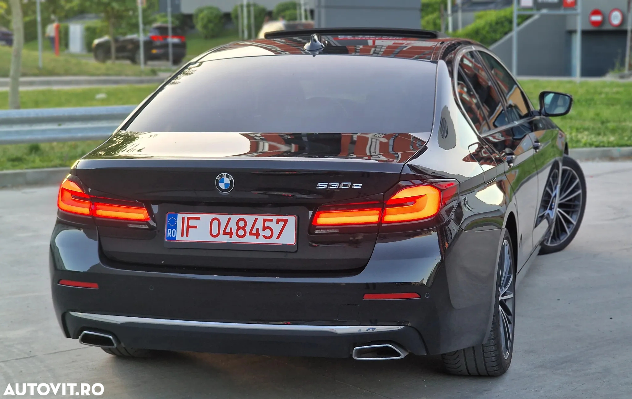 BMW Seria 5 530e Aut. Luxury Line - 5