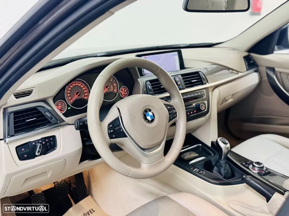 BMW 318 d Modern Line - 24