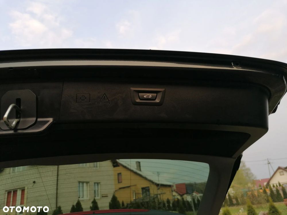 BMW Seria 5 520d Luxury Line - 22