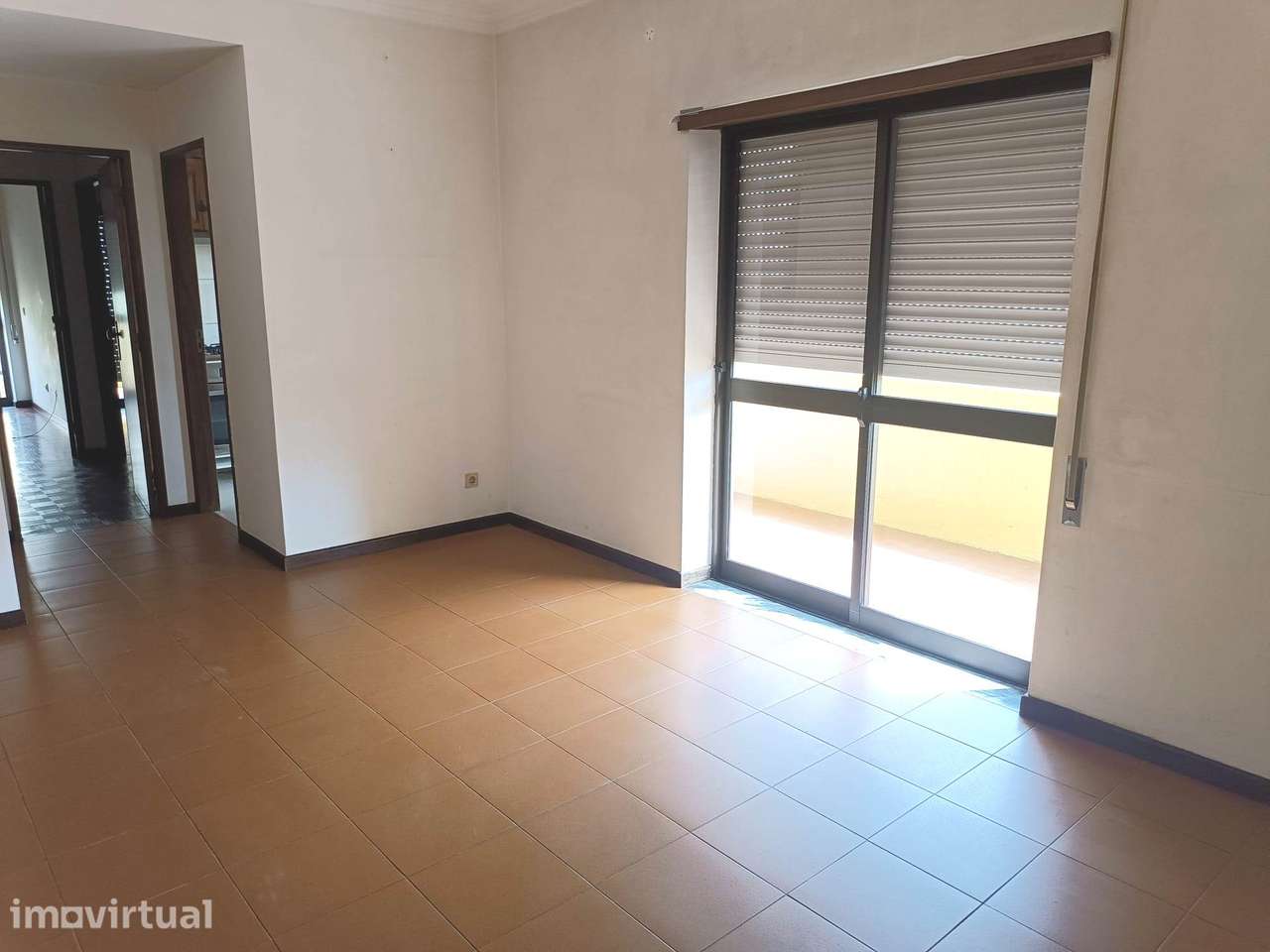 Apartamento T2 em Coimbra (Urbanização Arco Pintado) - Grande imagem: 2/14