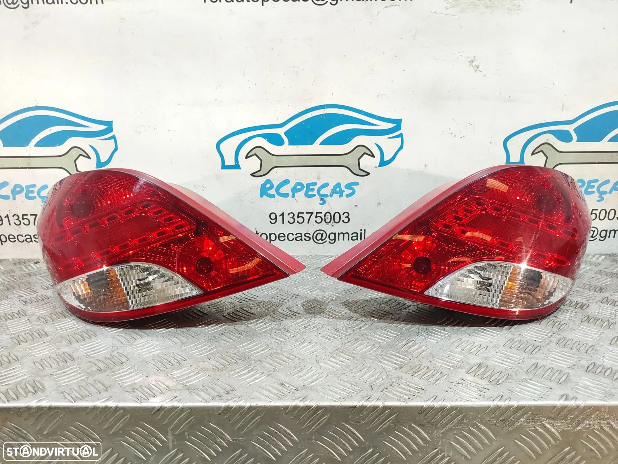 Conjunto Farolins Peugeot 207 Led 9686566080 9686565980 - 1
