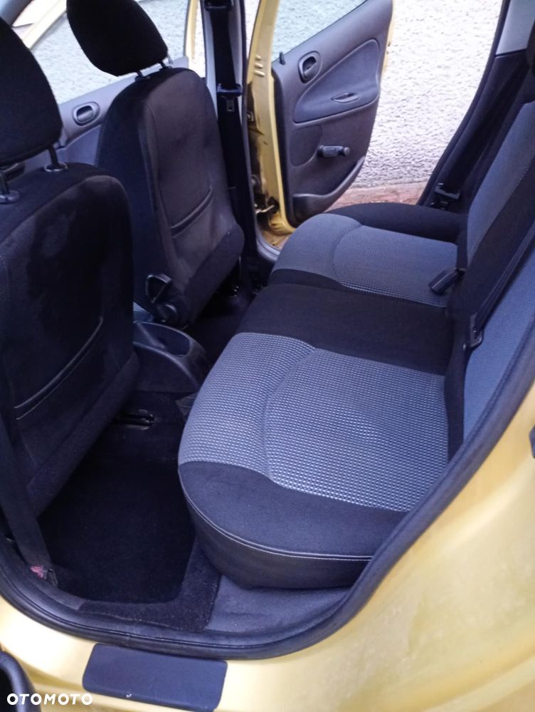 Peugeot 206 1.1 X-Line - 5