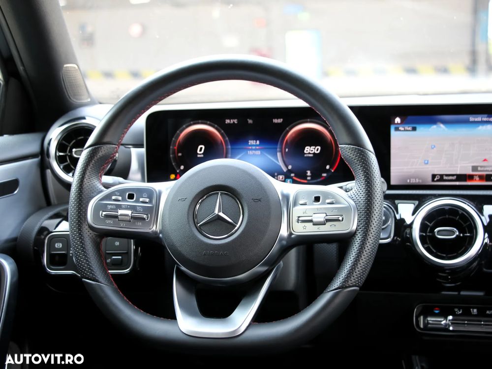 Mercedes-Benz A 180 d 7G-DCT AMG Line - 10