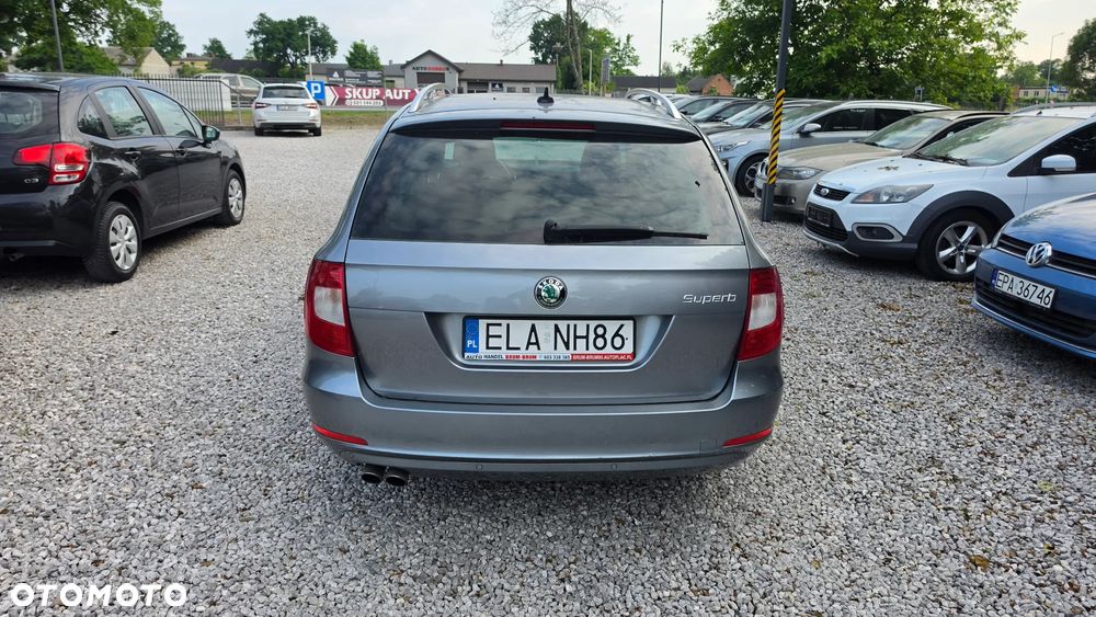 Skoda Superb 2.0 TDI DSG Elegance - 6