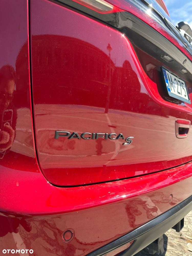 Chrysler Pacifica - 6