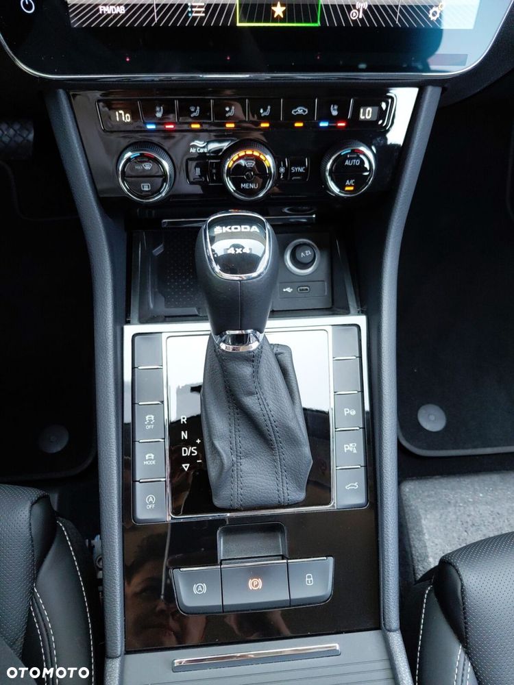 Skoda Superb 2.0 TDI SCR 4x4 L&K DSG - 27