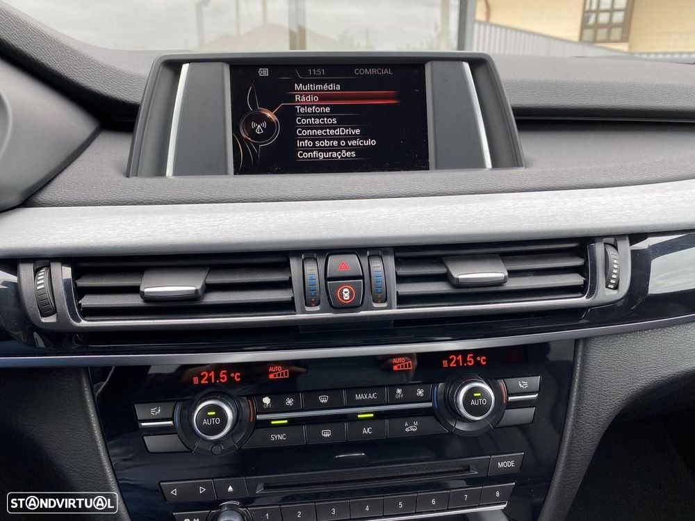 BMW X5 30 d xDrive Pack M - 11