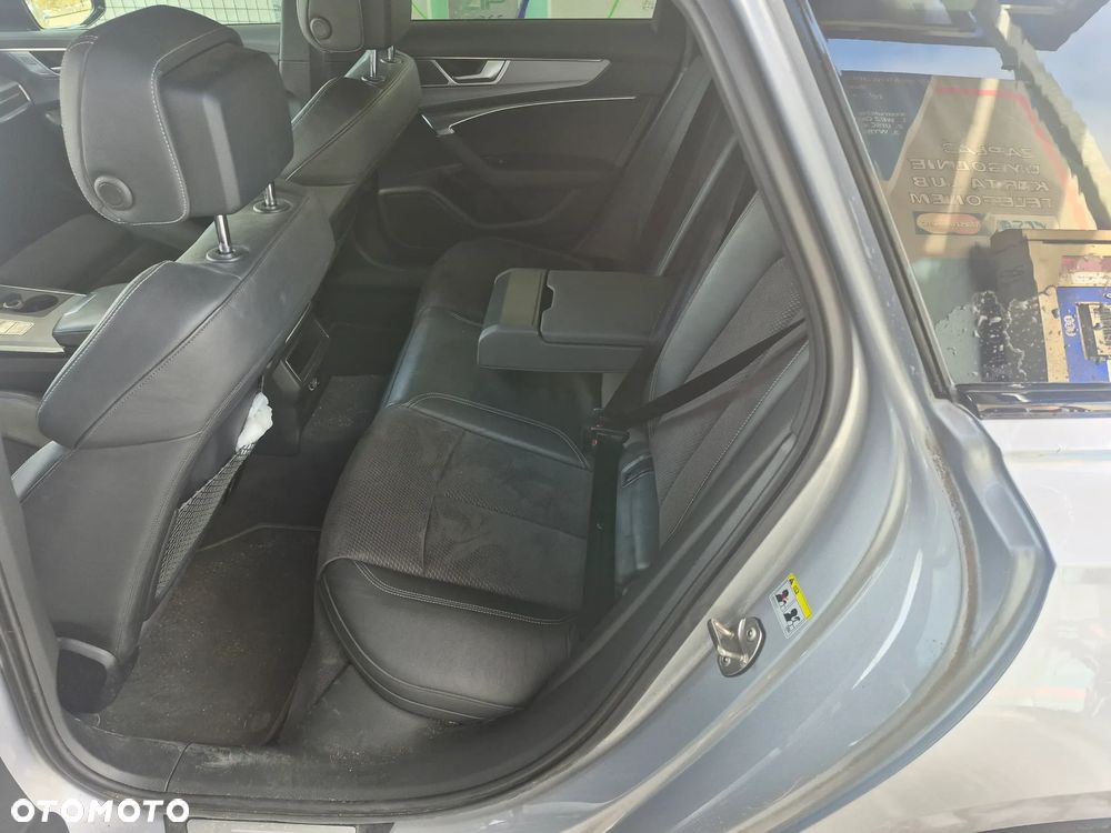 Audi A6 Avant 40 TDI quattro S tronic S line - 12