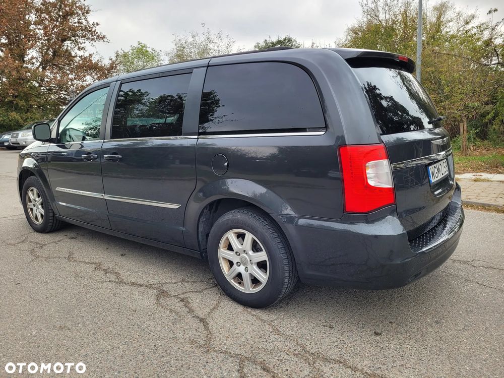 Chrysler Town & Country 3.6 Limited - 6