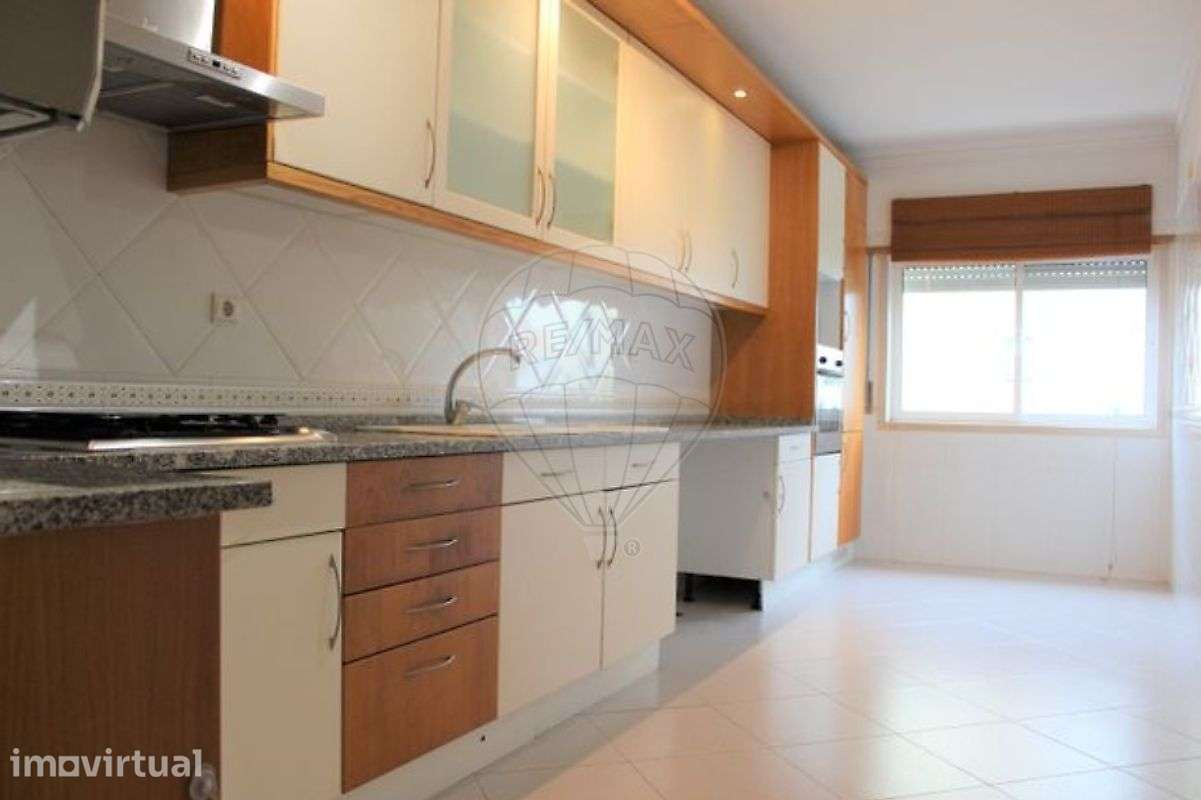 Apartamento T3 para arrendamento