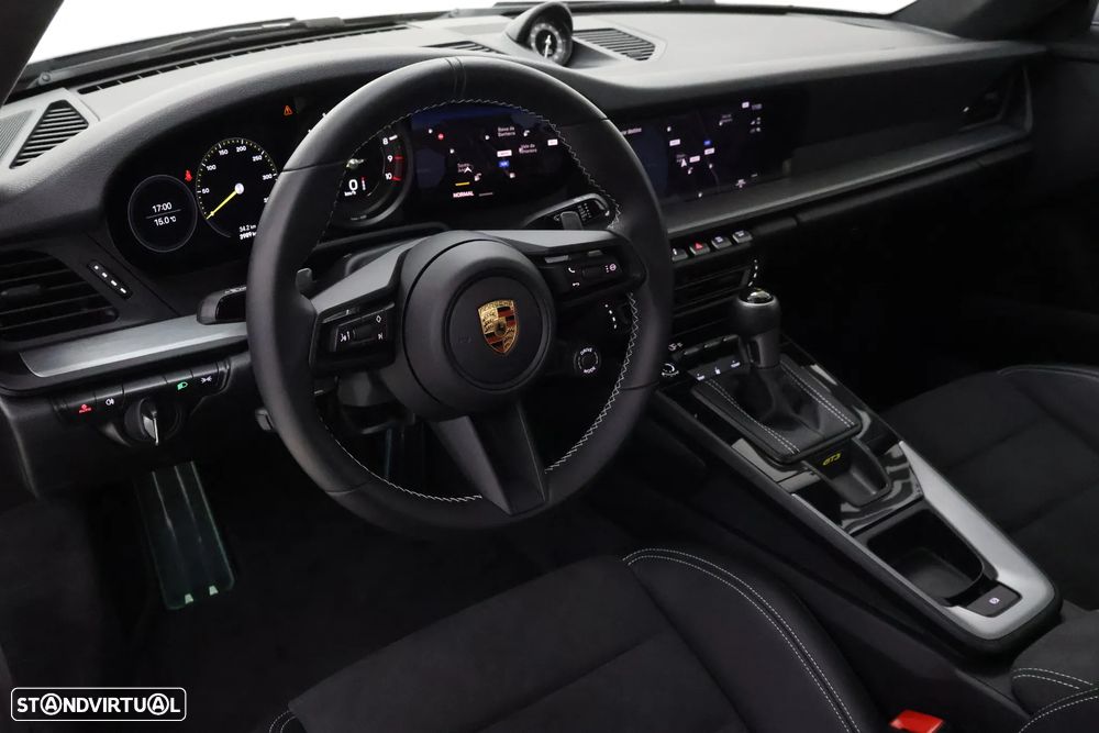 Porsche 911 (992) GT3 PDK - 16