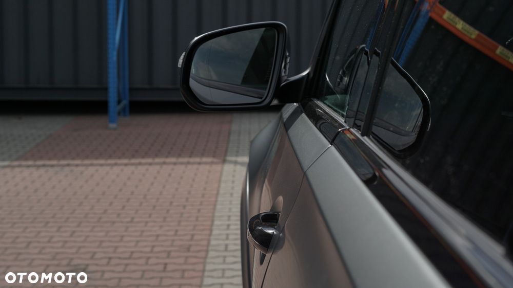 Mercedes-Benz GLS - 8