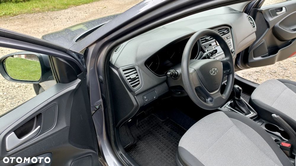 Hyundai i20 1.4 Classic + - 20