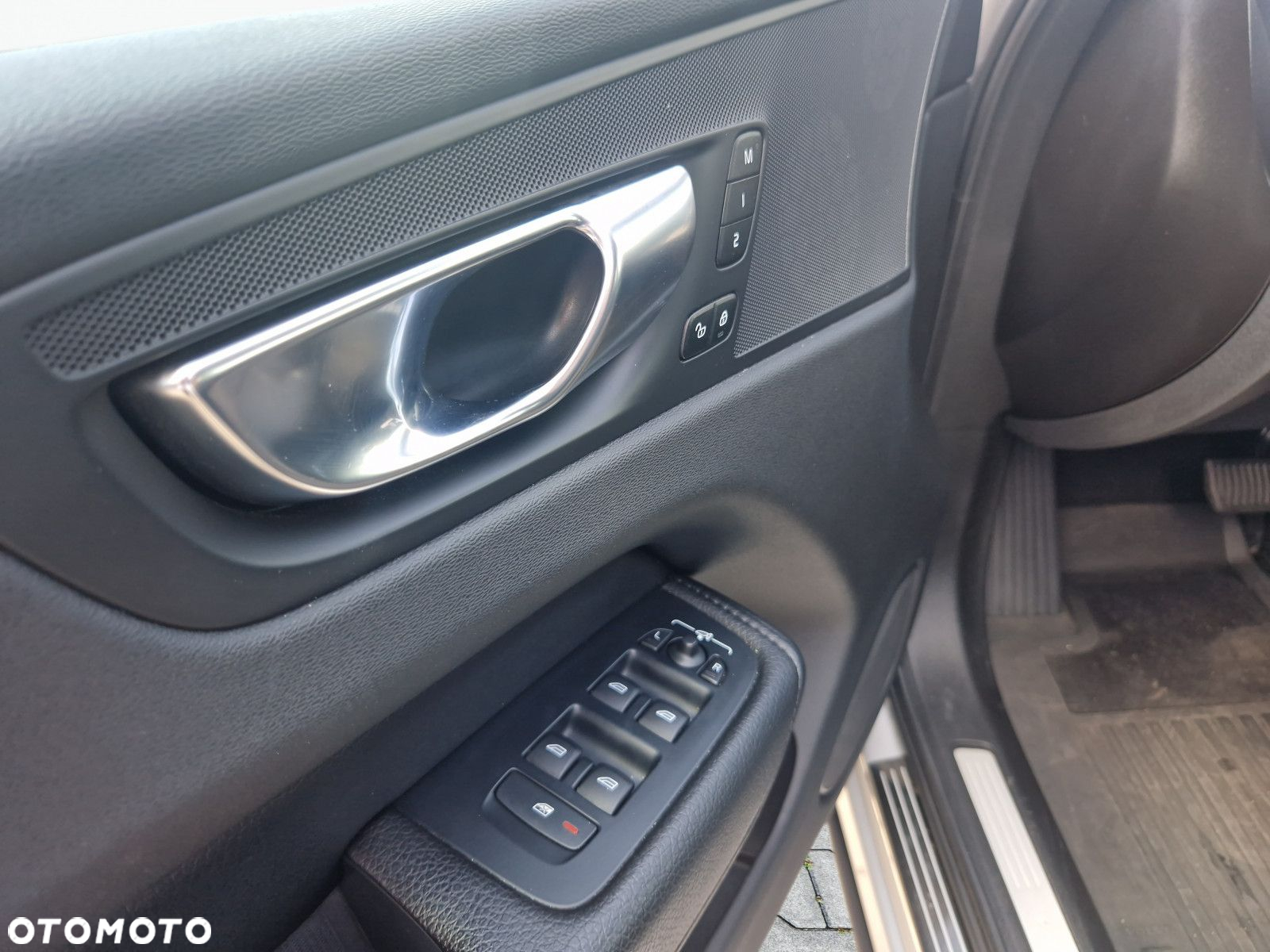 Volvo XC 60 - 21