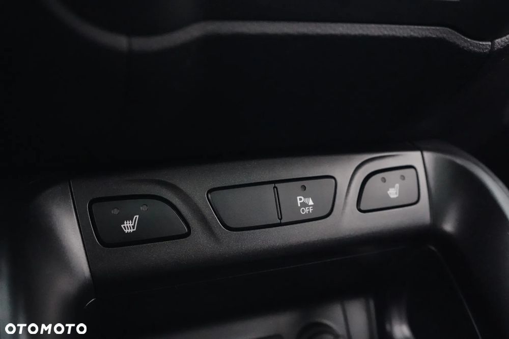 Hyundai ix35 1.7 CRDi 2WD blue Finale Gold - 32