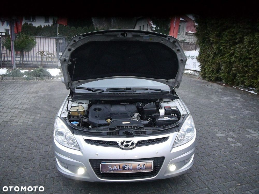 Hyundai i30 1.6 CRDi Comfort EU5 - 14