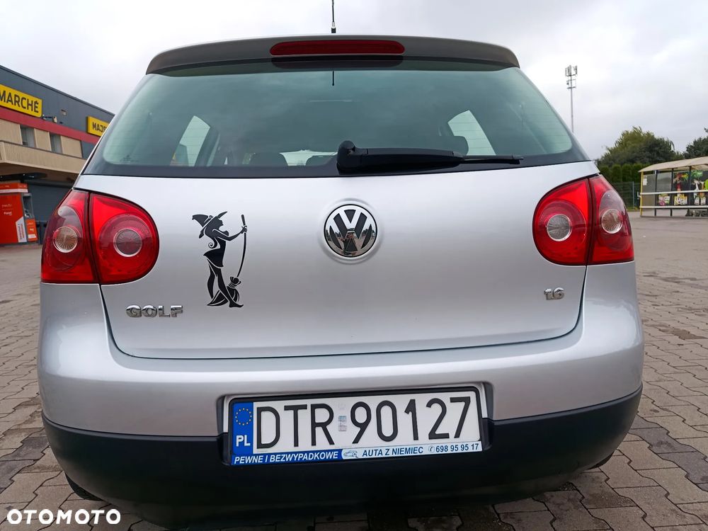 Volkswagen Golf 1.6 Trendline - 4