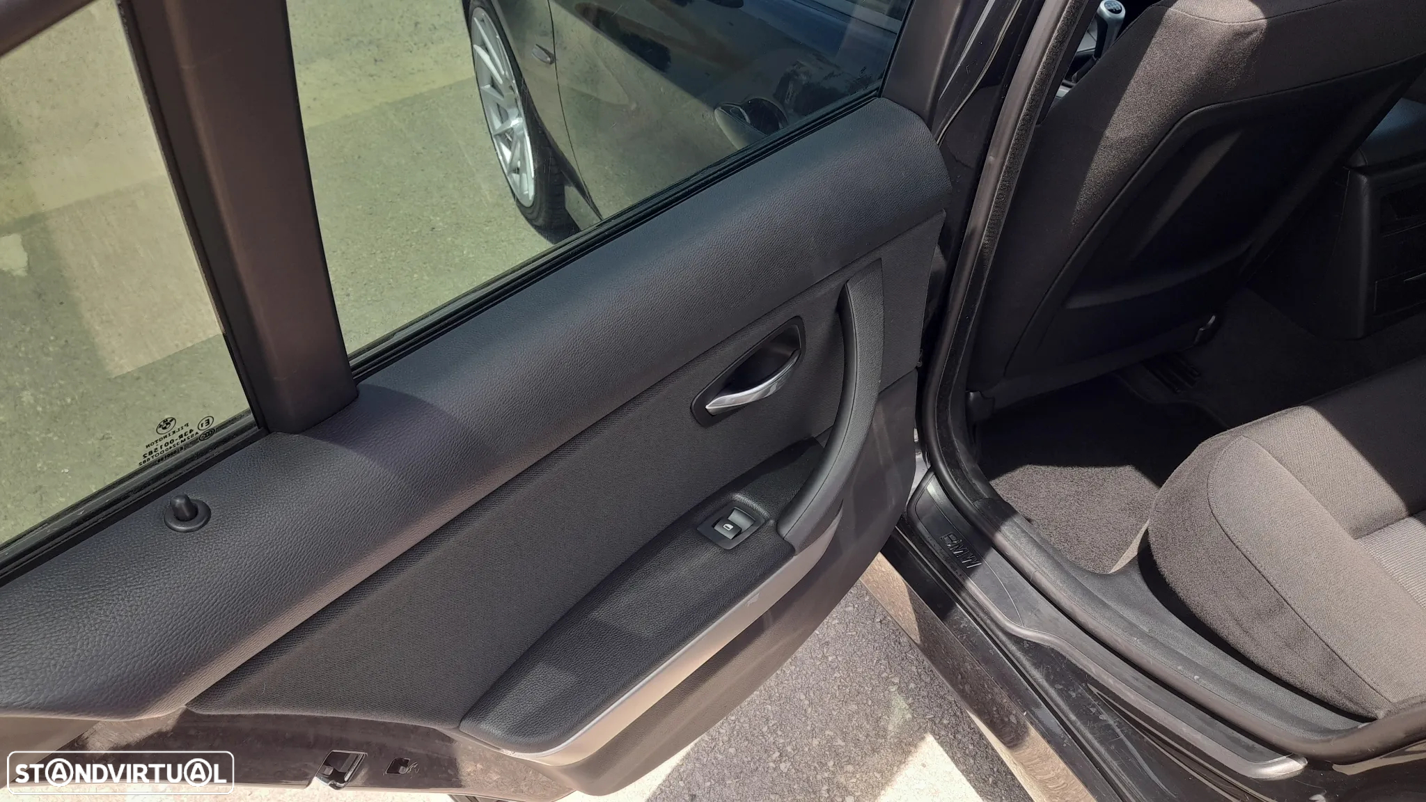 BMW 320 d Sport - 14