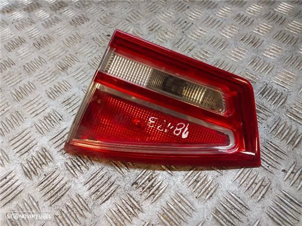 FAROLIM TRASEIRO DIREITO INTERIOR FORD B-MAX - 1