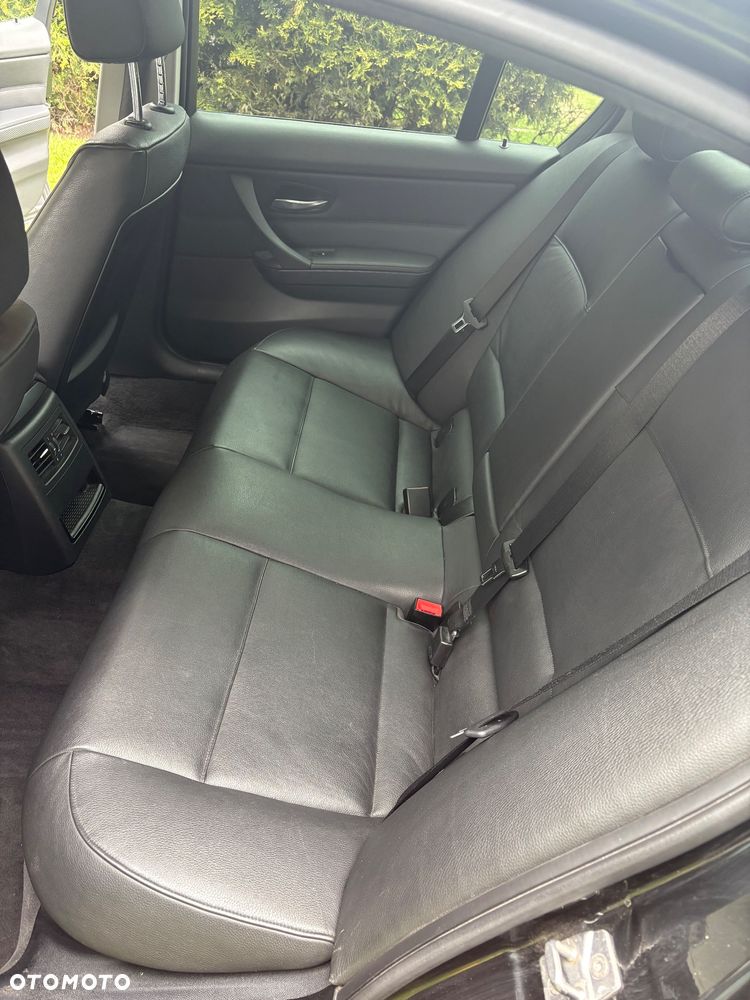 BMW Seria 3 320d - 13