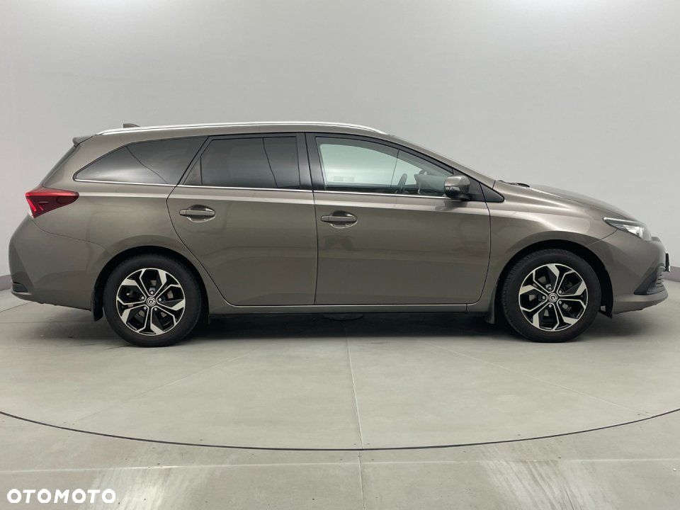Toyota Auris - 6