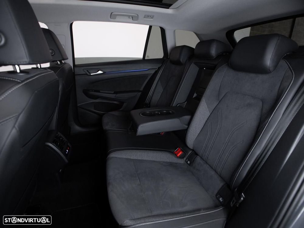 VW Golf Variant 1.5 eTSI Life DSG - 11