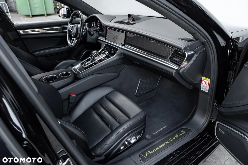 Porsche Panamera - 14