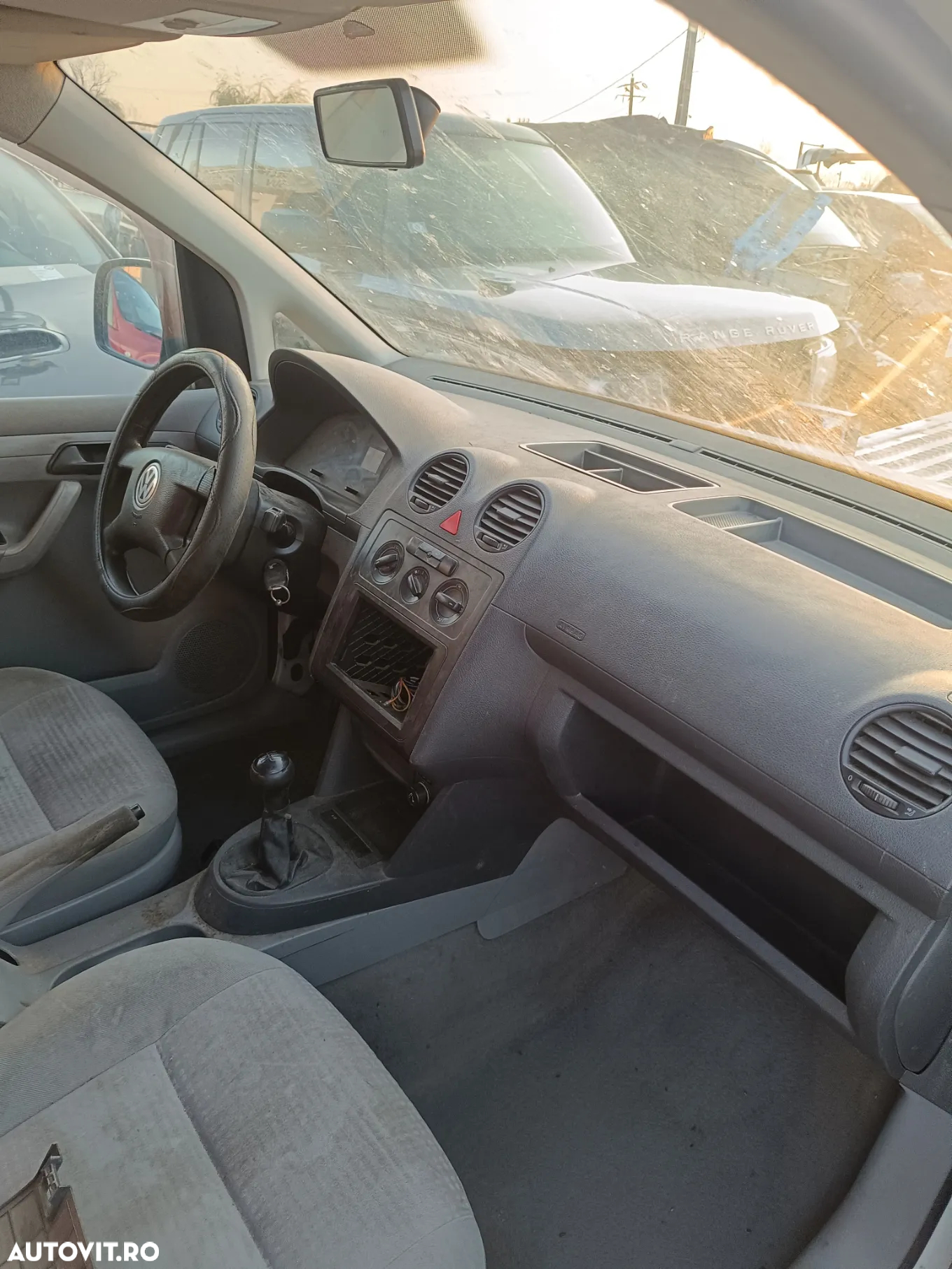 Dezmembrez Volkswagen Caddy 1.9tdi fabr 2005 - 4