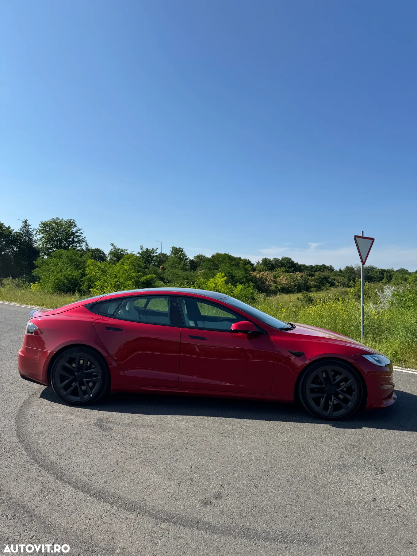 Tesla Model S Plaid - 2