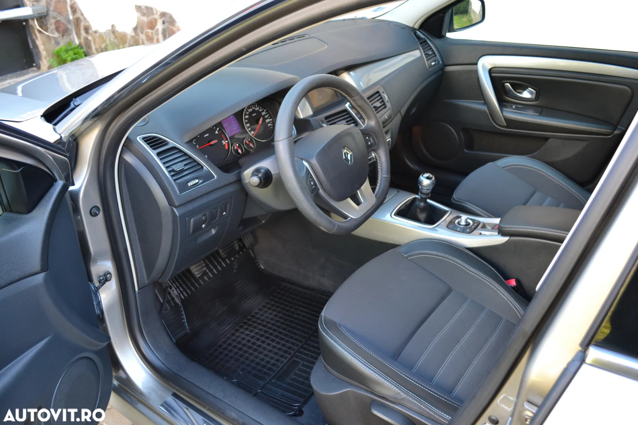 Renault Laguna - 4