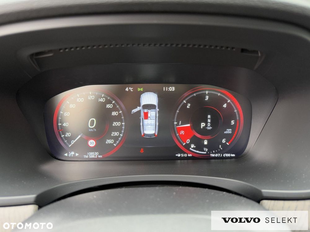 Volvo V90 Cross Country - 19