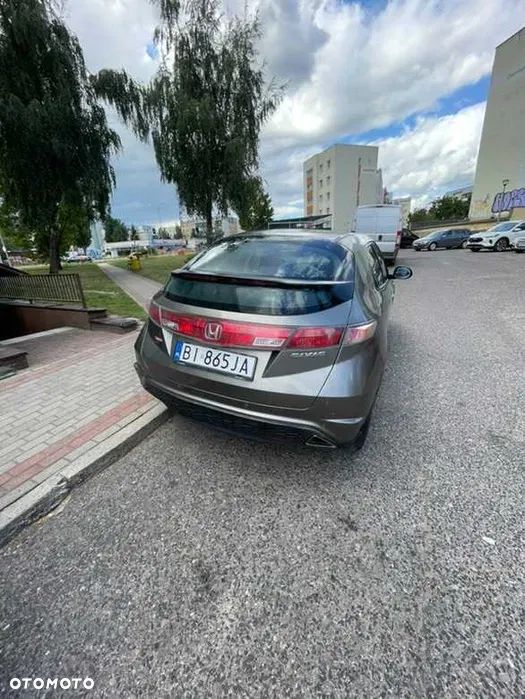 Honda Civic 1.8 Executive - 2