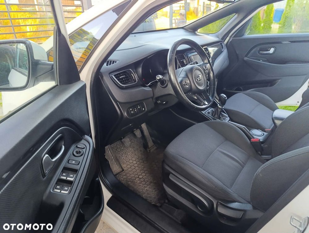 Kia Carens 1.7 CRDi L 7os - 5