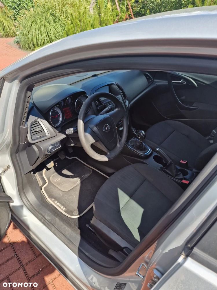 Opel Astra 1.7 CDTI Essentia - 6