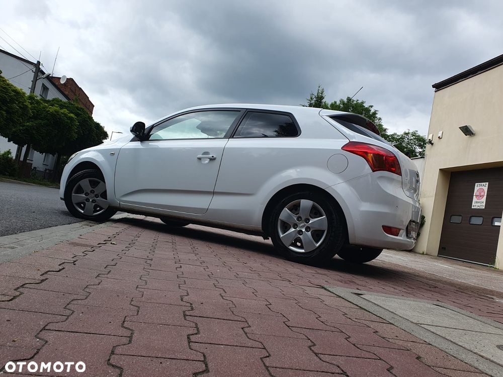 Kia ProCeed 1.6 CVVT LX - 19