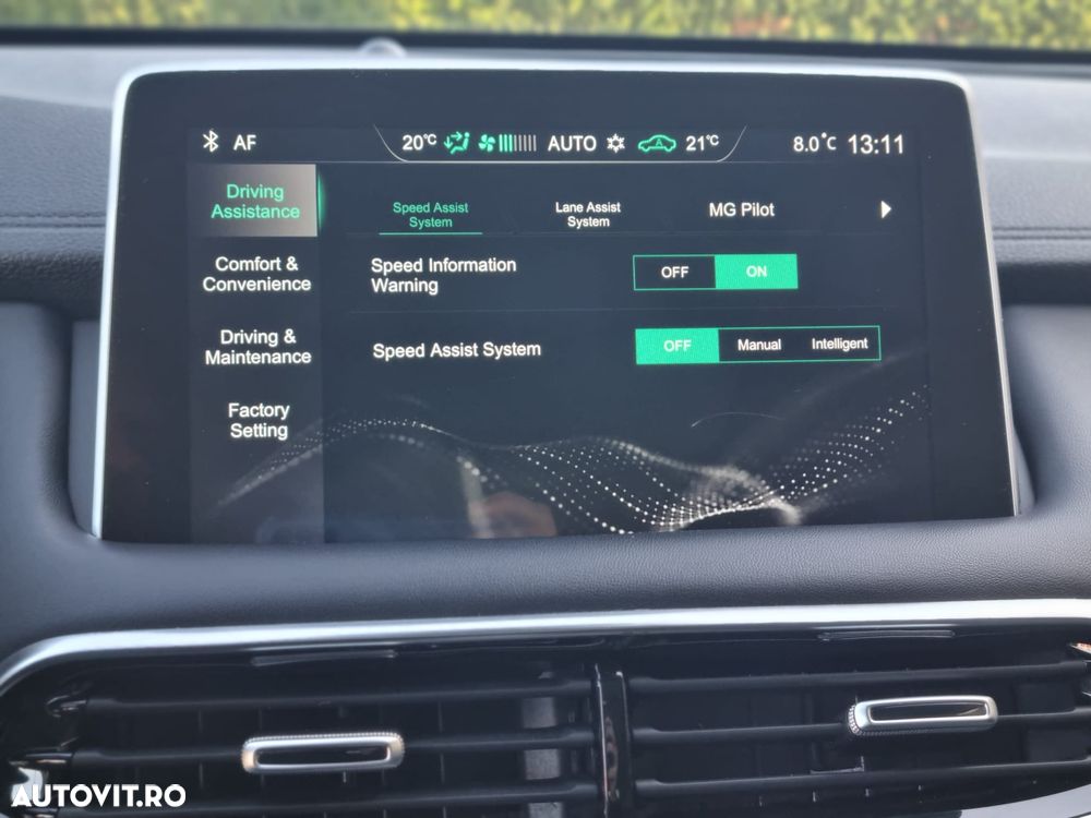 MG EHS PHEV Luxury - 30