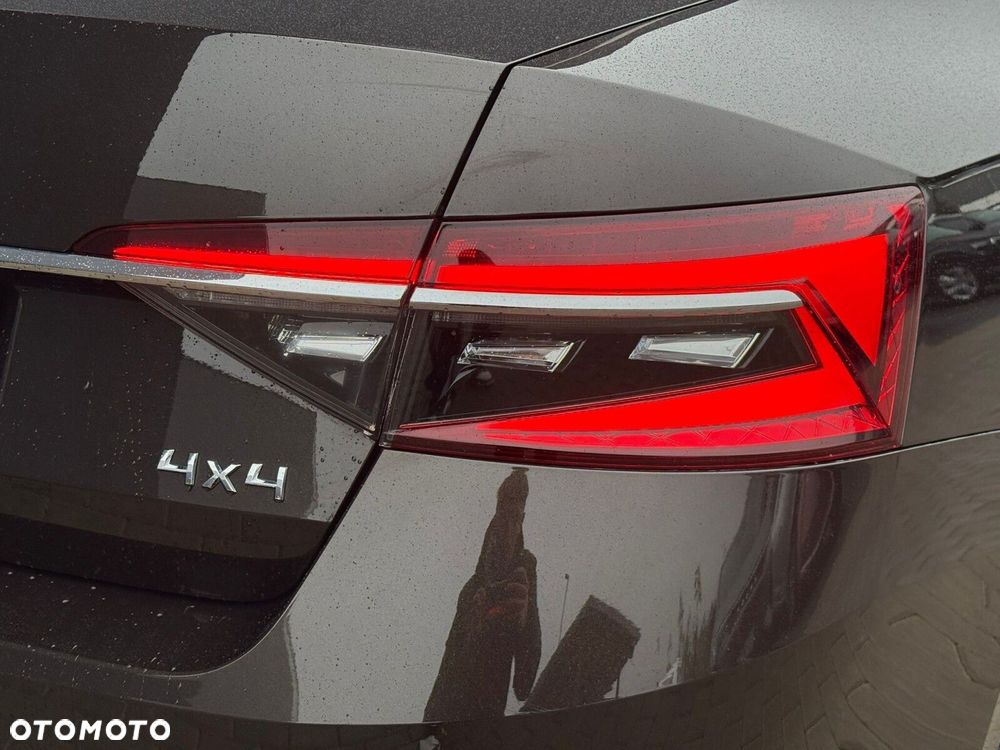 Skoda Superb 2.0 TDI SCR Style DSG - 17