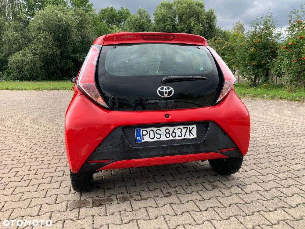 Toyota Aygo x-play Eco - 8