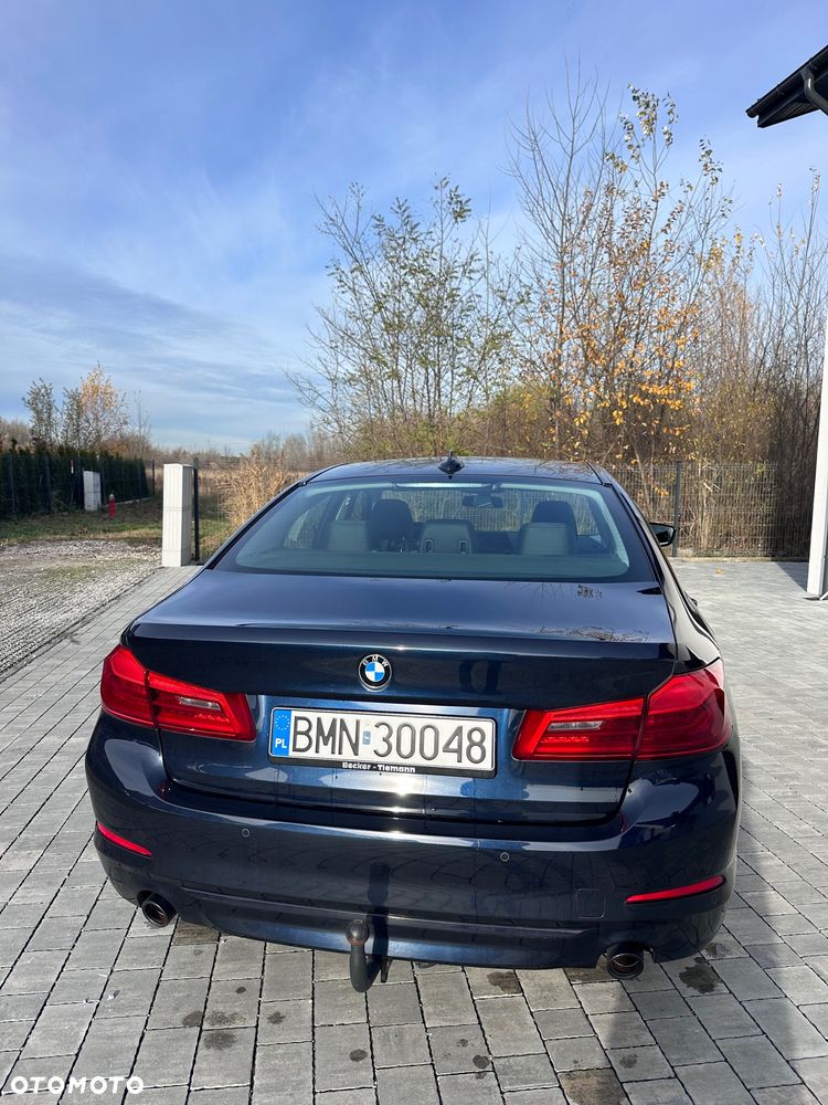 BMW Seria 5 520d xDrive M Sport sport - 9