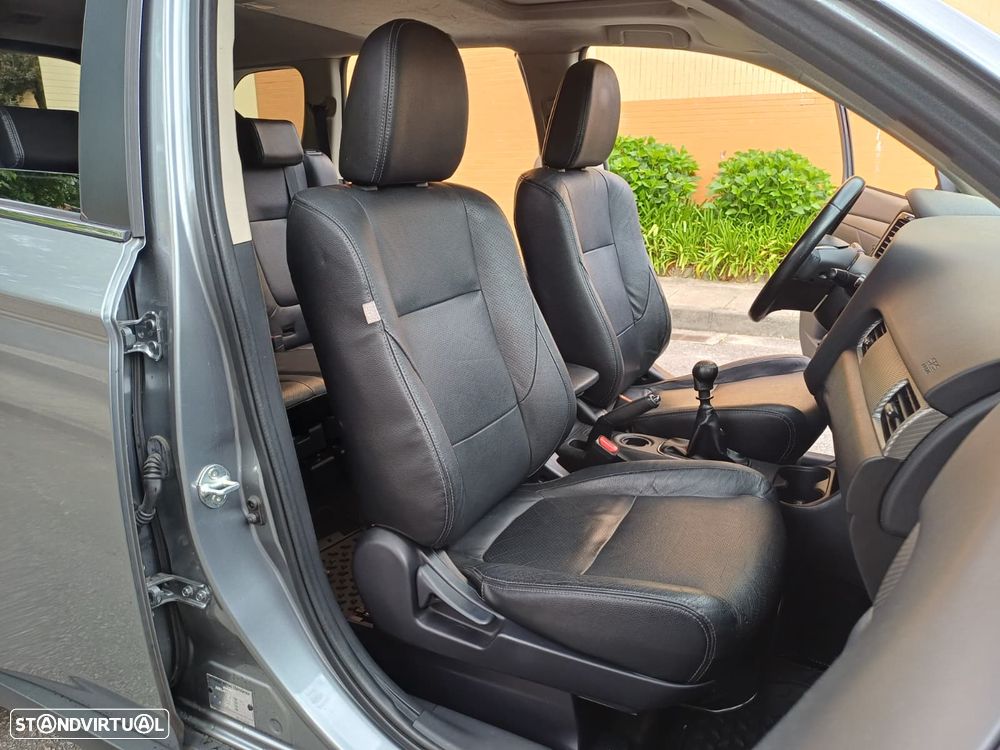 Mitsubishi Outlander 2.2 DI-D Intense+ - 34
