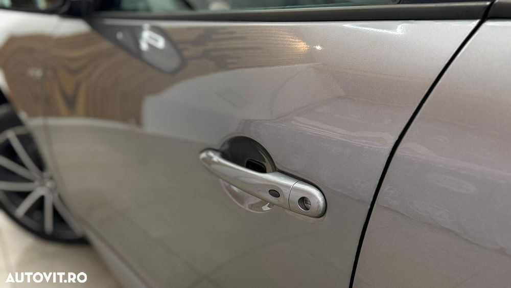 Renault Megane ENERGY dCi 110 Start & Stop Bose Edition - 13