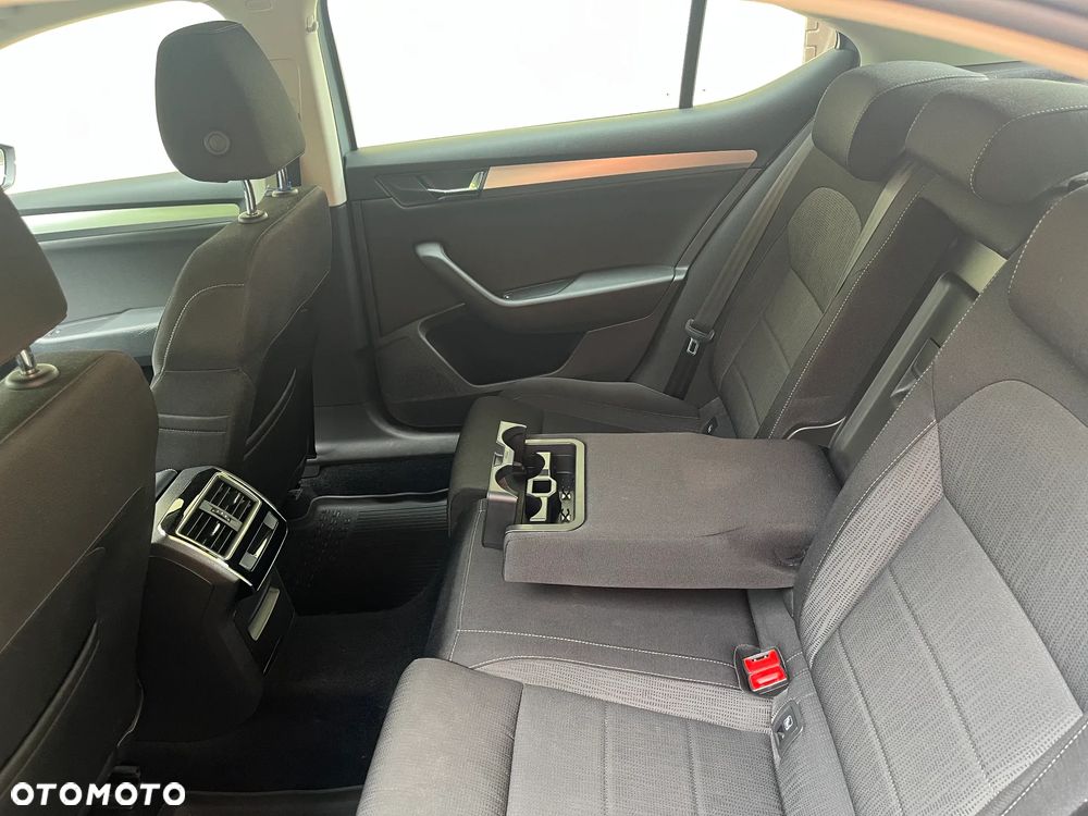 Skoda Superb 1.4 TSI ACT Ambition DSG - 12