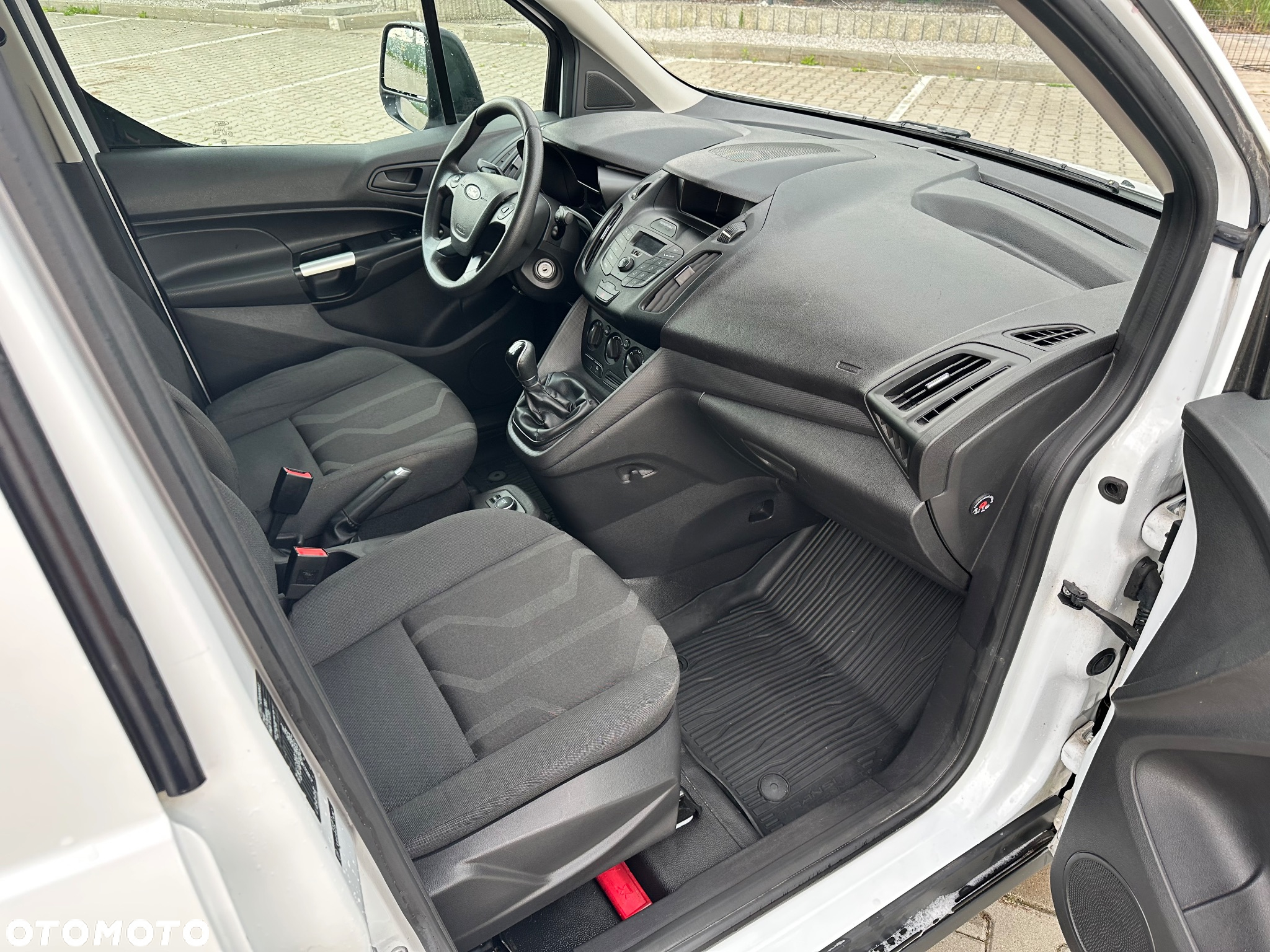 Ford Transit Connect 220 L1 Ambiente - 6