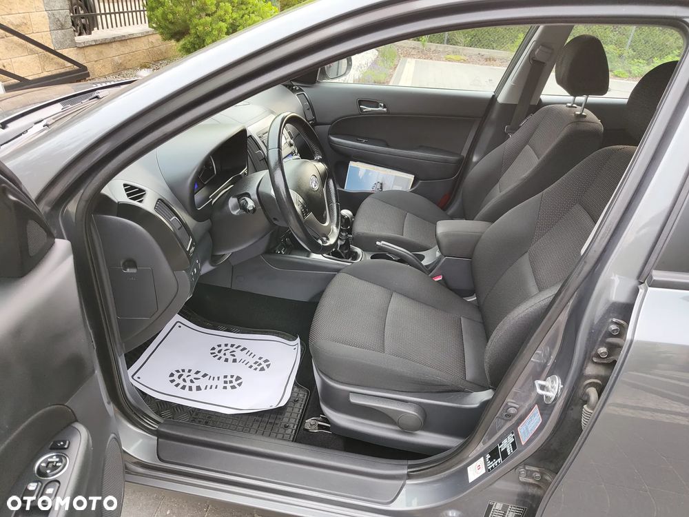 Hyundai i30 1.4 Blue Comfort - 8