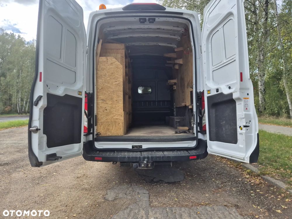Ford Transit - 28
