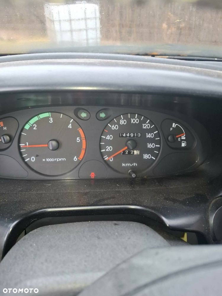 Hyundai H-1 - 3