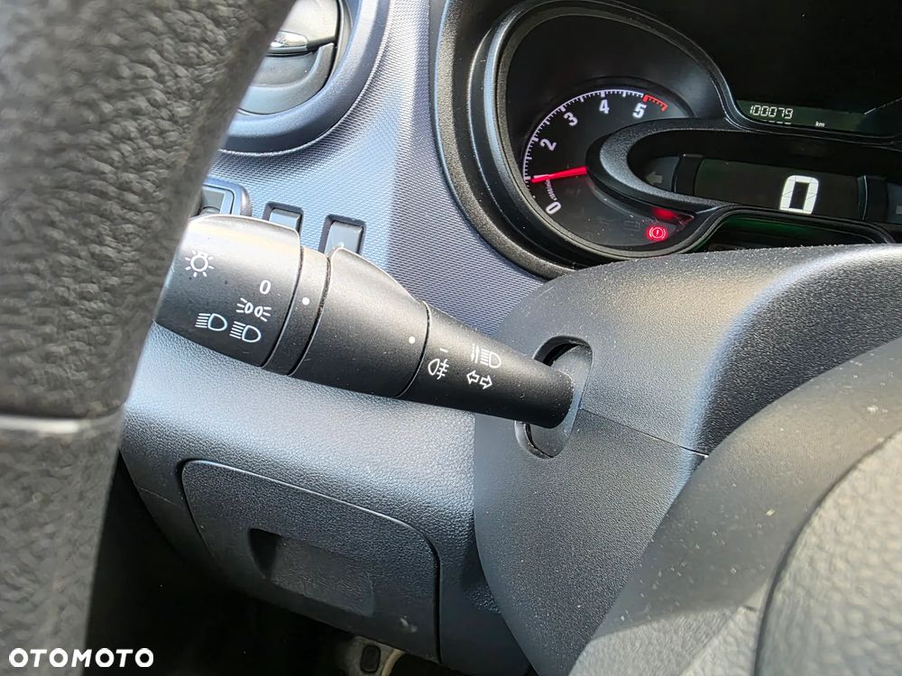 Opel Vivaro - 26