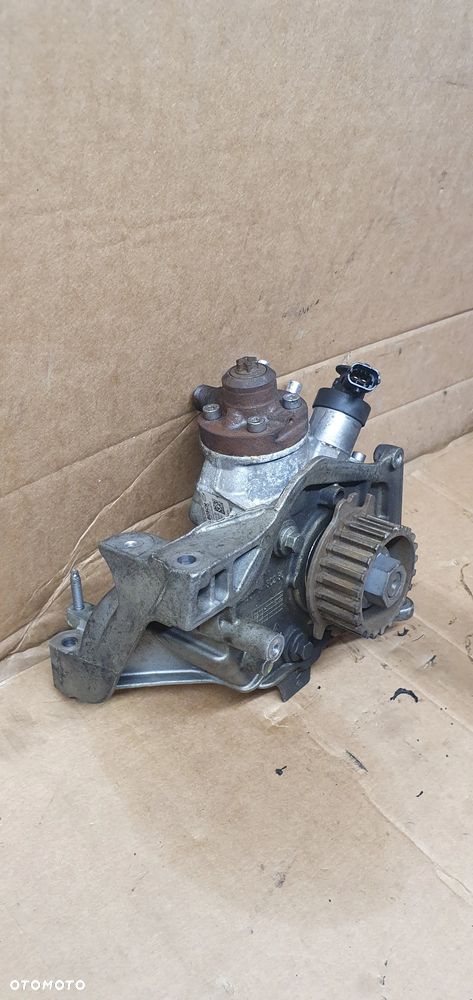 Pompa wtryskowa paliwa Citroen Berlingo II Partner II 1.6 HDI EHDI 9811347380 - 7