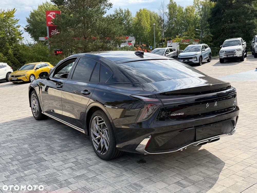 Hongqi H6 - 4
